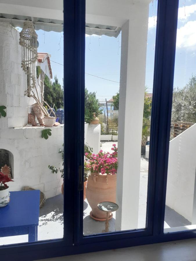 Blue On The Beach Poros Town Exterior foto